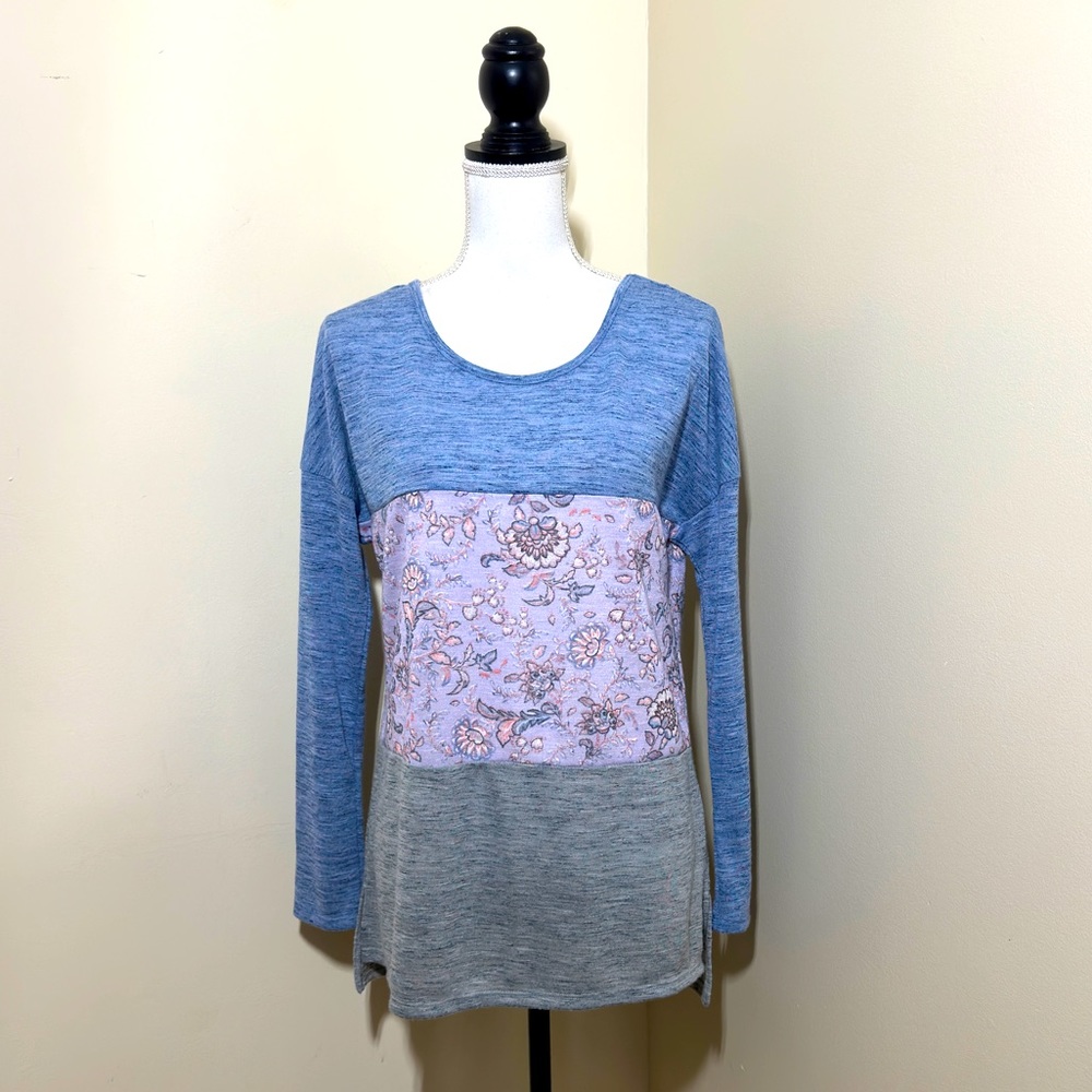 Nwt True Self || Woman’s long Sleeves tunic size Medium